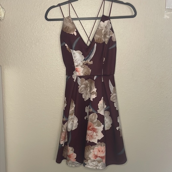 Papaya Maroon Fit and Flare Floral Dress - Picture 4 of 8
